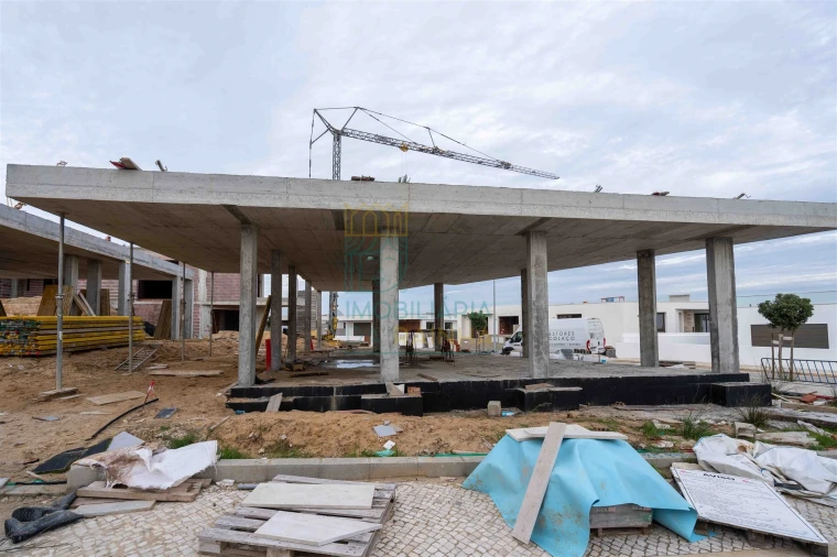 Moradia T2 para Venda em Tornada e Salir do Porto Foto 6