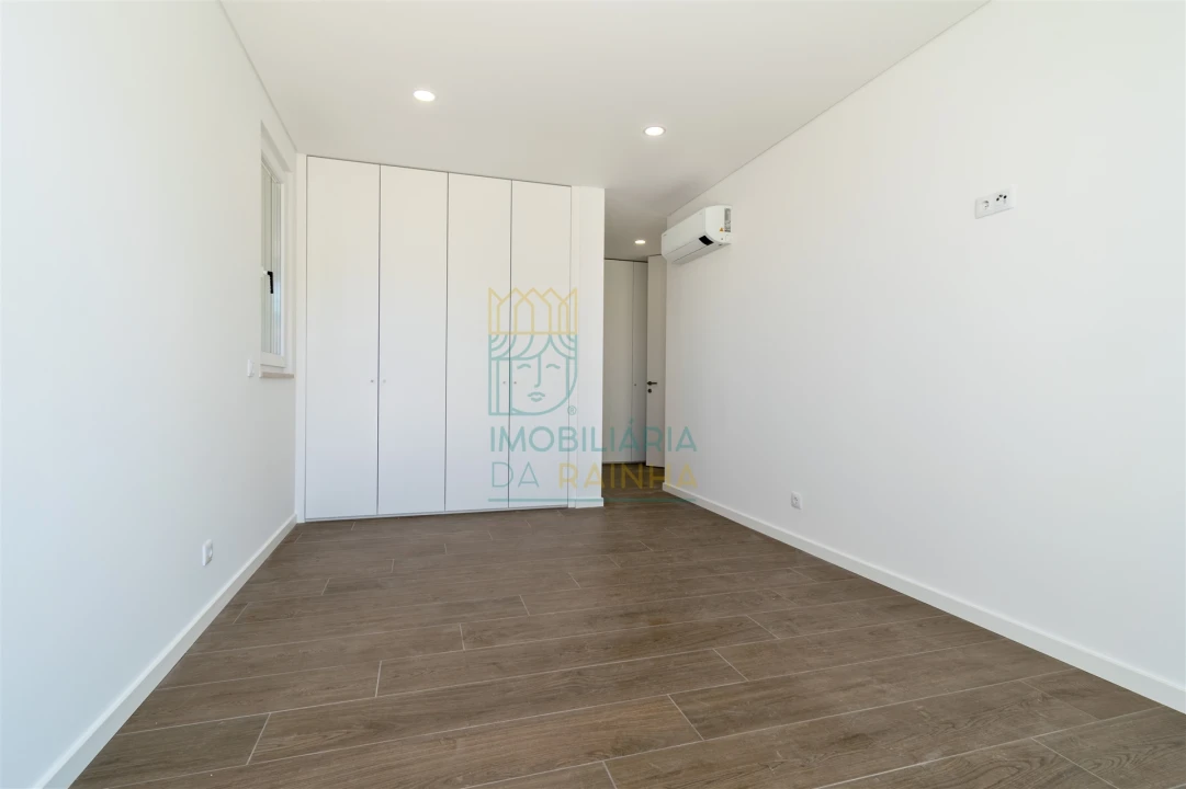 Moradia T2 para Venda em Tornada e Salir do Porto Foto 19