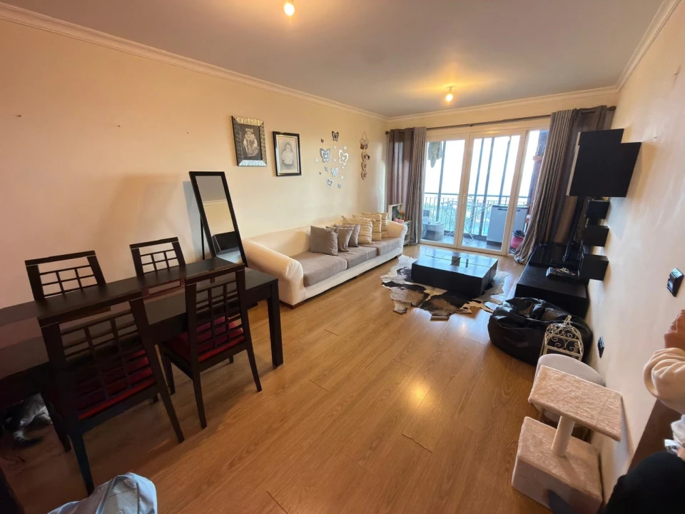 Apartamento T2 para Venda em Camara de Lobos Foto 3