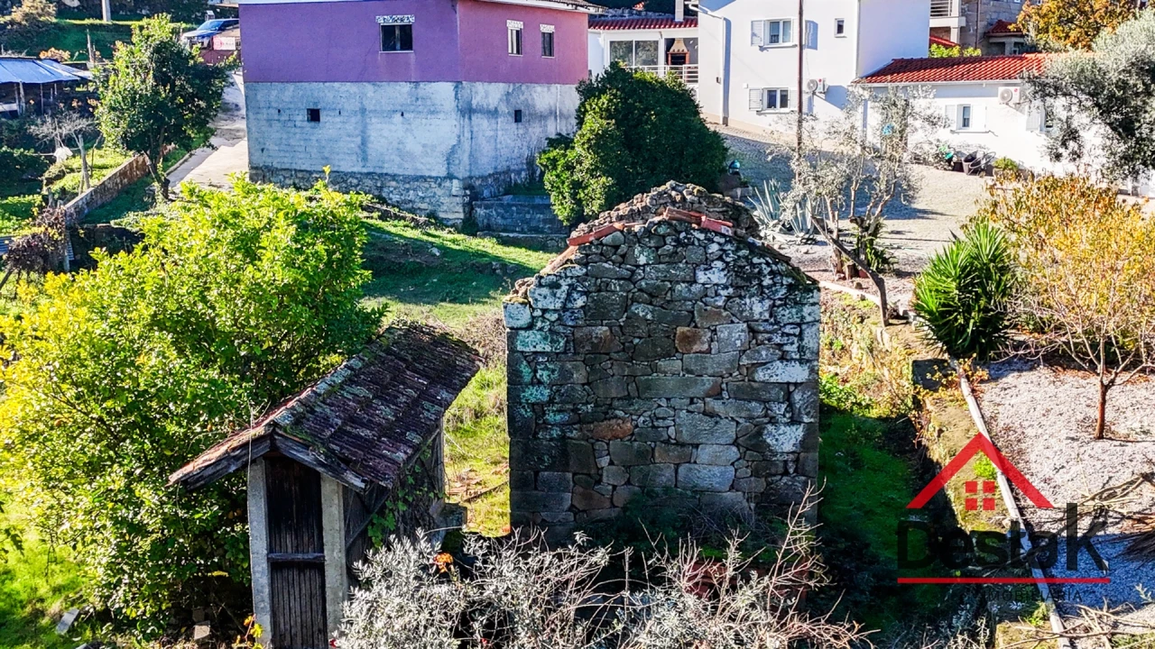 Quinta T0 para Venda em Fataunços e Figueiredo das Donas Foto 7