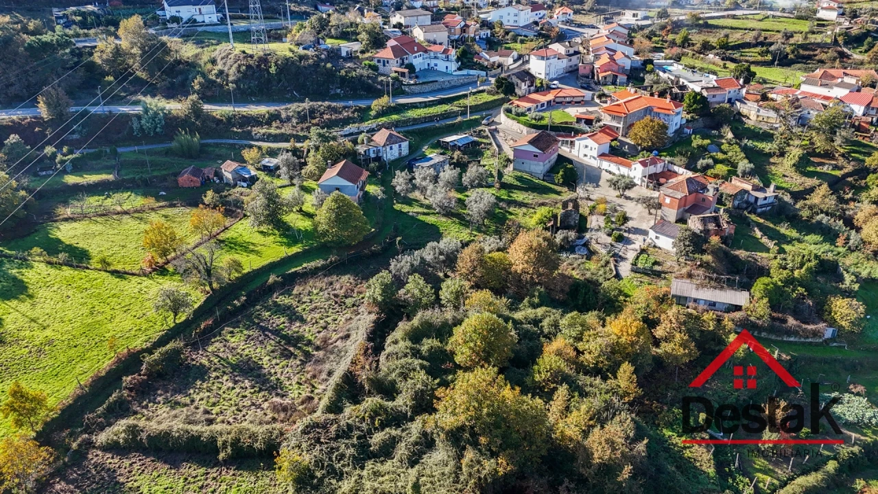 Quinta T0 para Venda em Fataunços e Figueiredo das Donas Foto 3