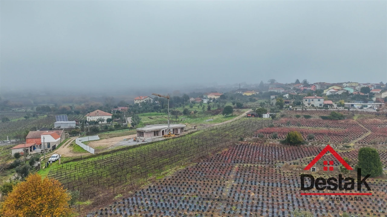 Terreno para Venda em Silgueiros Foto 2