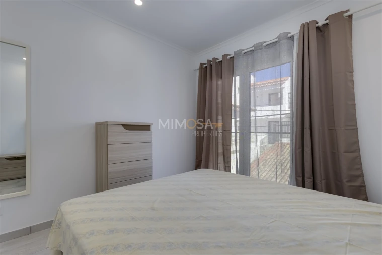 Apartamento T2 para Arrendamento em Aljezur Foto 12
