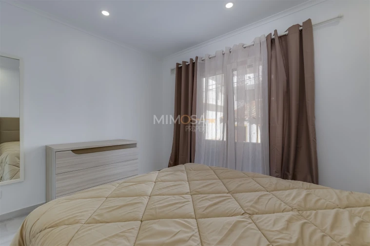 Apartamento T1 para Arrendamento em Aljezur Foto 12