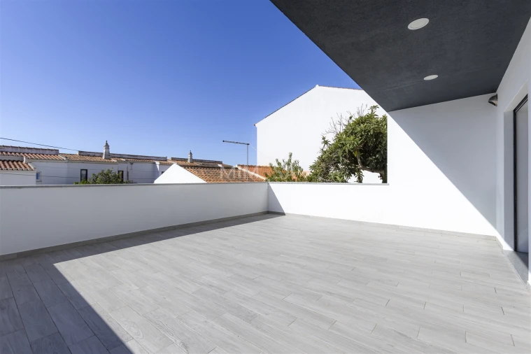 Apartamento T1 para Arrendamento em Aljezur Foto 7