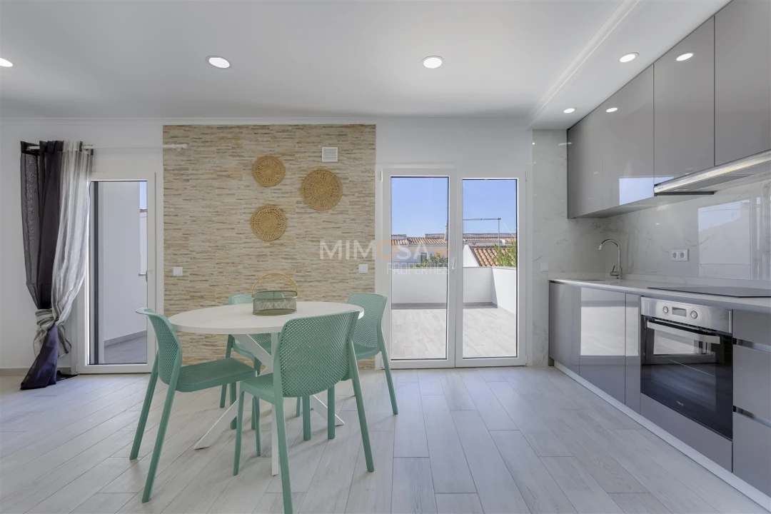 Apartamento T1 para Arrendamento em Aljezur Foto 4