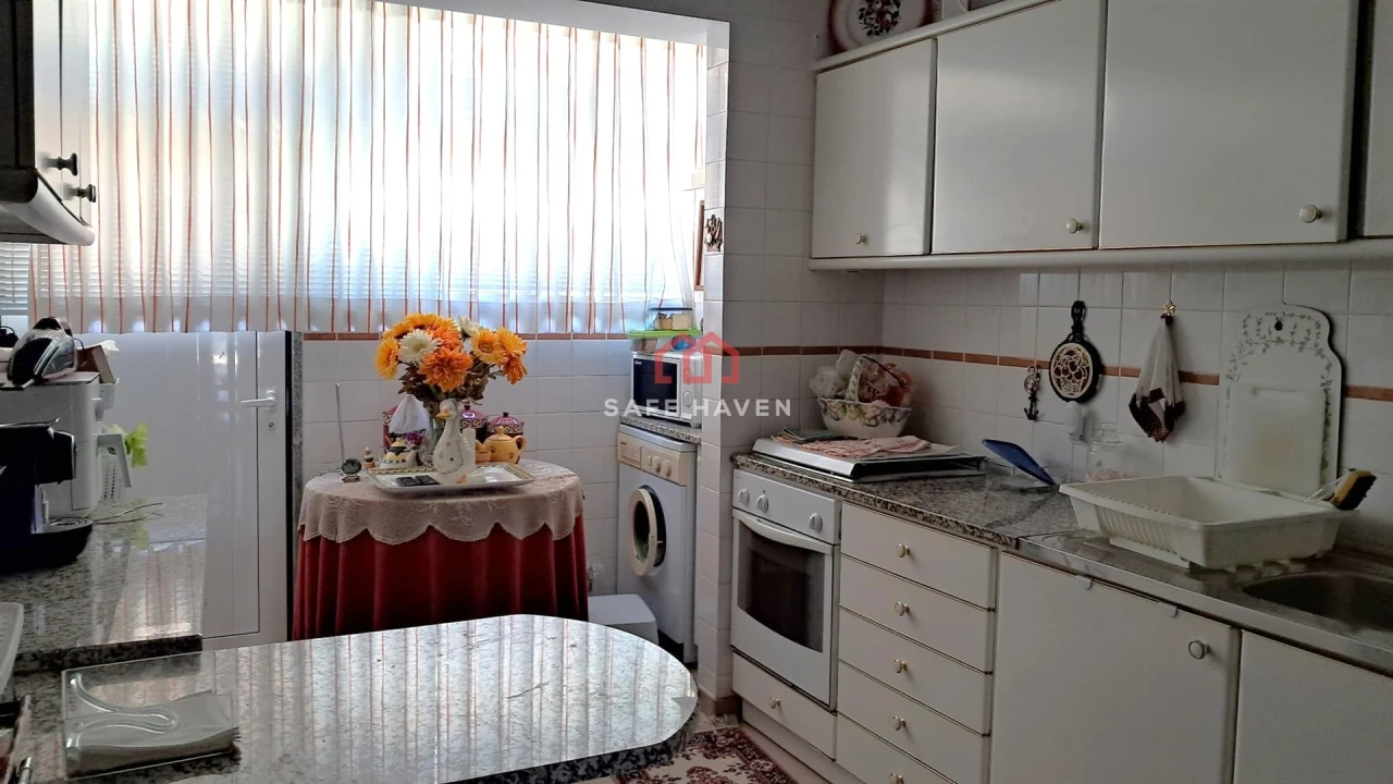 Moradia T3 para Venda em Seia, São Romão e Lapa dos Dinheiros Foto 8