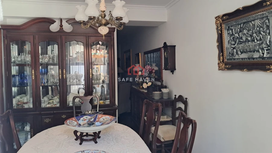 Moradia T3 para Venda em Seia, São Romão e Lapa dos Dinheiros Foto 5