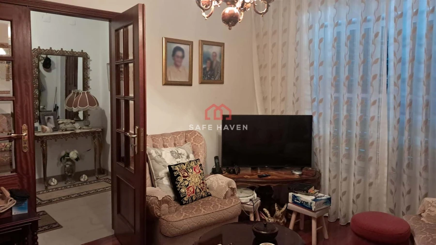 Moradia T3 para Venda em Seia, São Romão e Lapa dos Dinheiros Foto 7