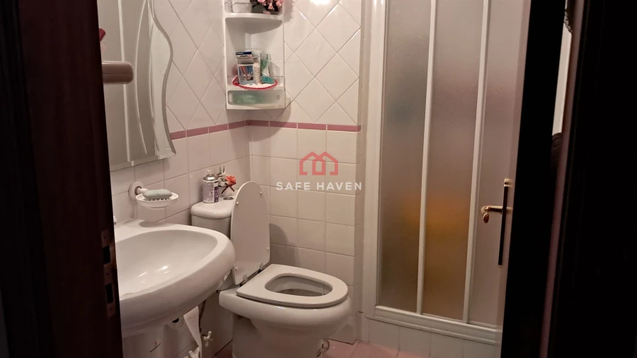 Moradia T3 para Venda em Seia, São Romão e Lapa dos Dinheiros Foto 17