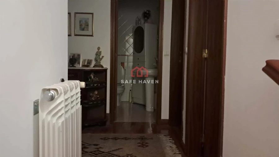 Moradia T3 para Venda em Seia, São Romão e Lapa dos Dinheiros Foto 11