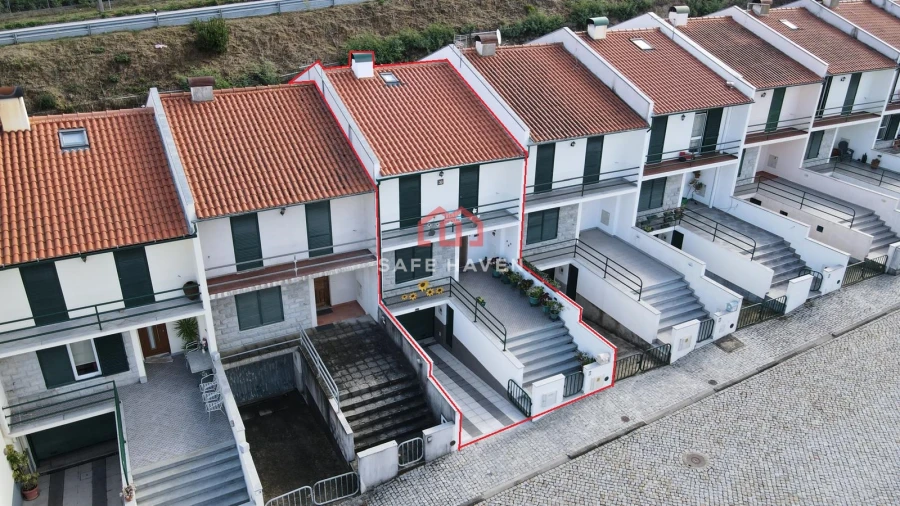 Moradia T3 para Venda em Seia, São Romão e Lapa dos Dinheiros Foto 3