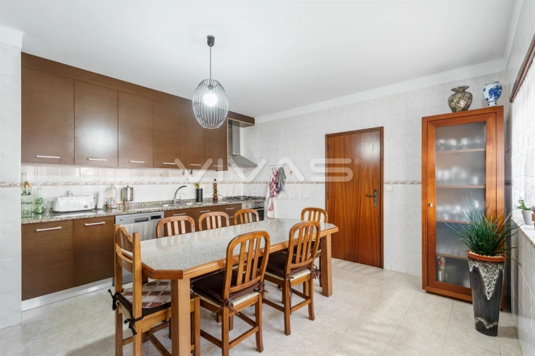 Moradia T6 para Venda em Lage Foto 3