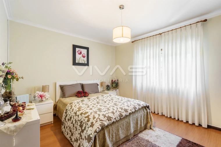 Moradia T6 para Venda em Lage Foto 8