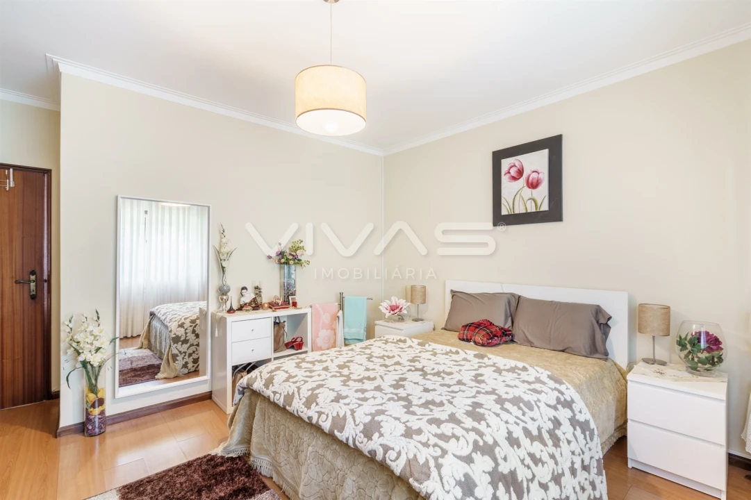 Moradia T6 para Venda em Lage Foto 9