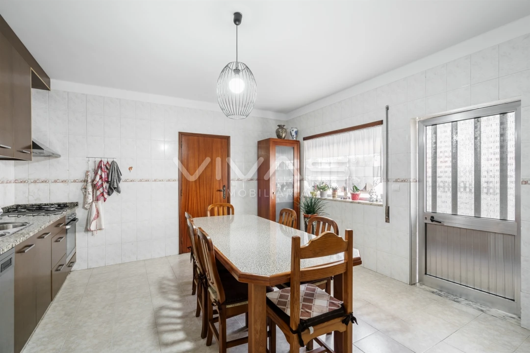 Moradia T6 para Venda em Lage Foto 4