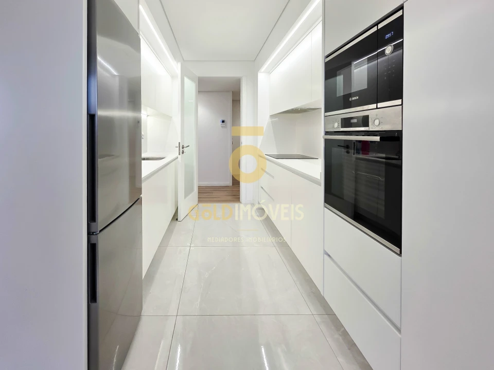 Apartamento T3 para Venda em Penafiel Foto 2