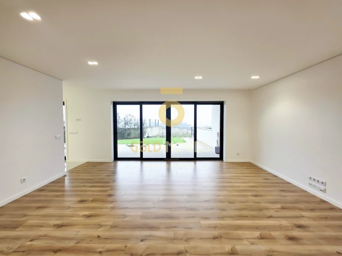 Apartamento T3 para Venda em Penafiel Foto 5