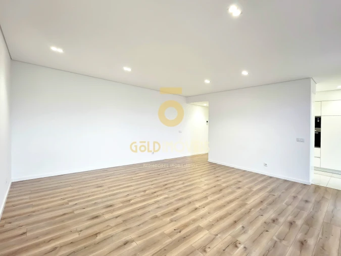 Apartamento T3 para Venda em Penafiel Foto 4