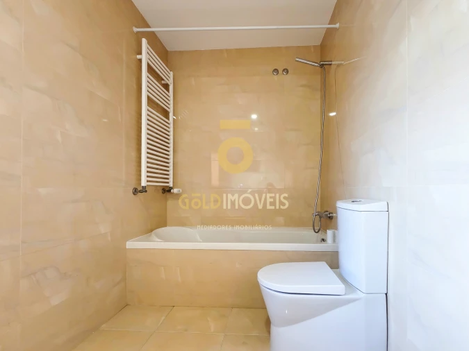 Apartamento T3 para Arrendamento em Penafiel Foto 19