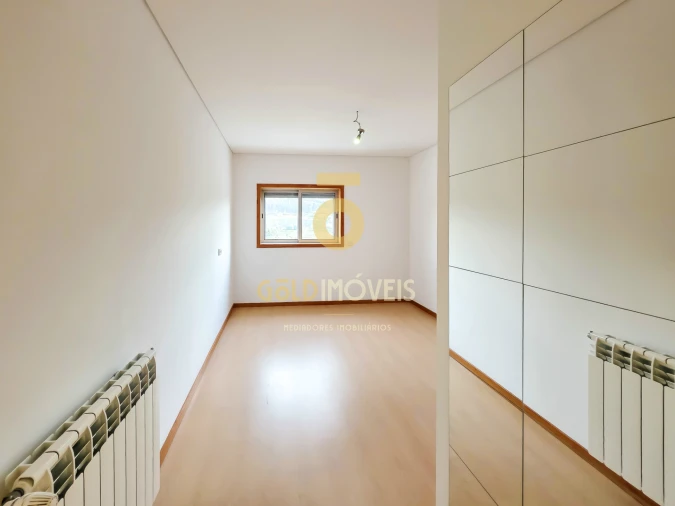 Apartamento T3 para Arrendamento em Penafiel Foto 18