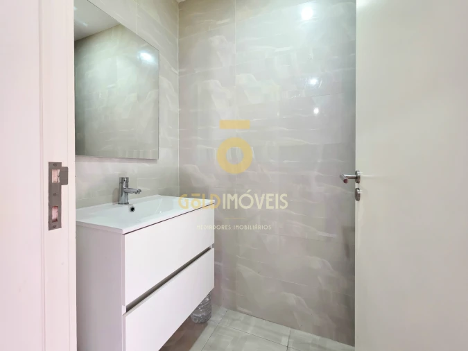 Apartamento T3 para Arrendamento em Penafiel Foto 8