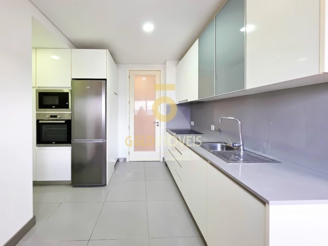 Apartamento T3 para Arrendamento em Penafiel Foto 2