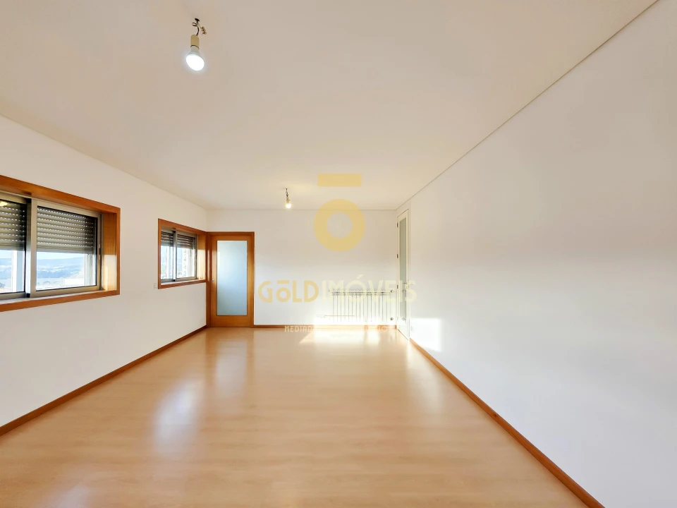Apartamento T3 para Arrendamento em Penafiel Foto 5