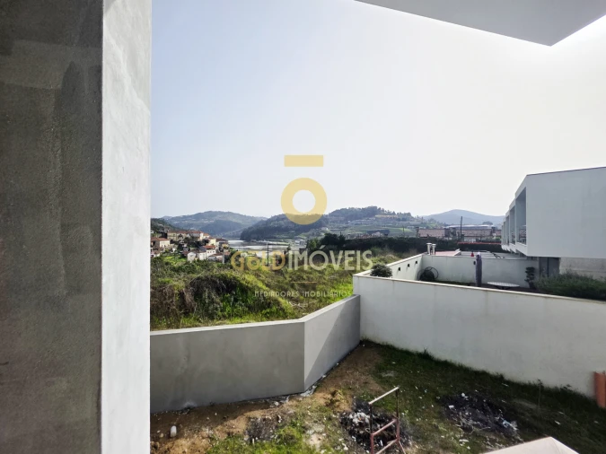 Moradia T3 para Venda em Alpendorada, Várzea e Torrão Foto 16