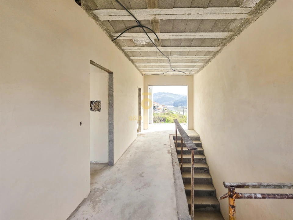 Moradia T3 para Venda em Alpendorada, Várzea e Torrão Foto 10