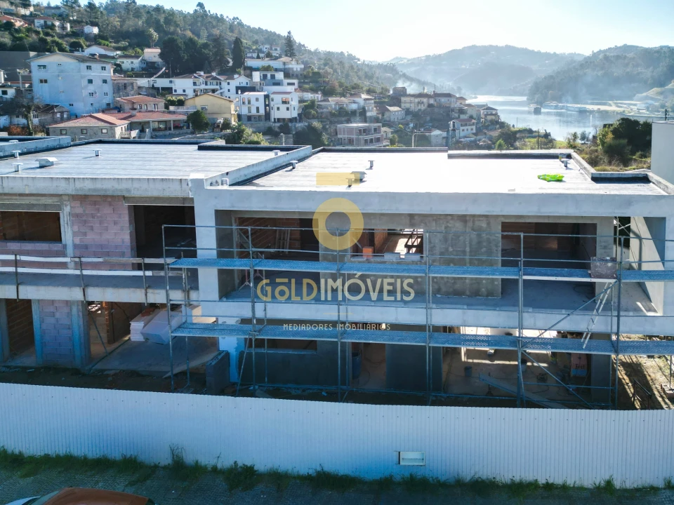 Moradia T3 para Venda em Alpendorada, Várzea e Torrão Foto 7