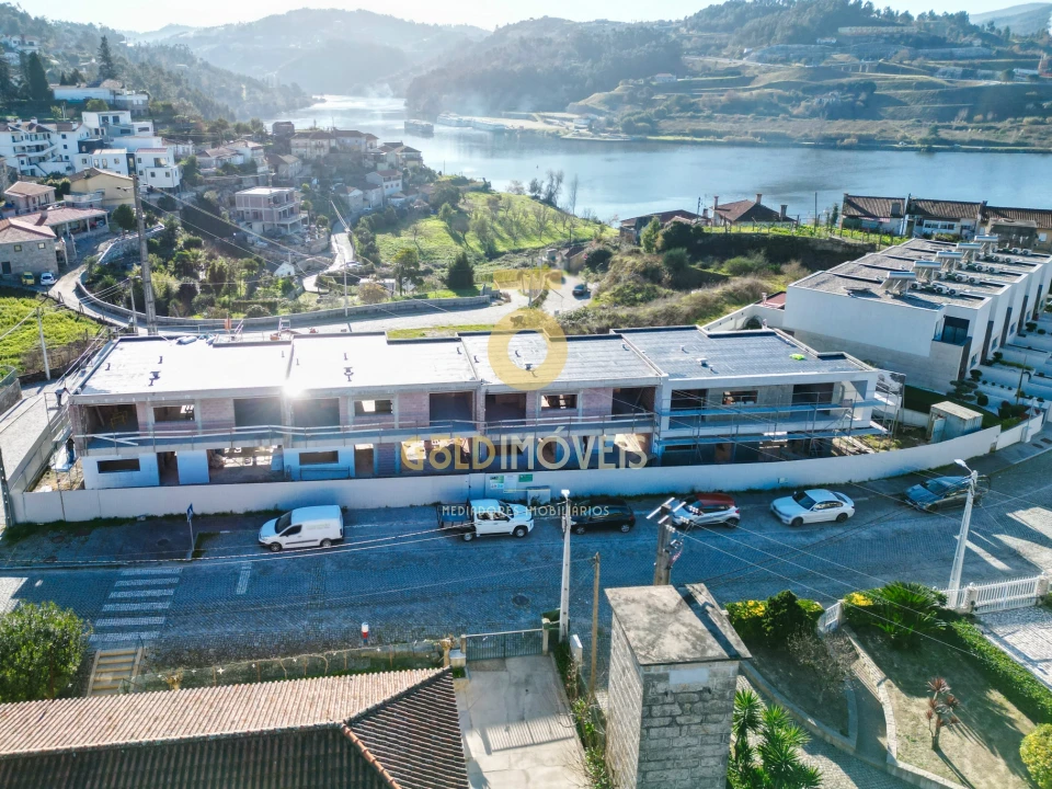 Moradia T3 para Venda em Alpendorada, Várzea e Torrão Foto 1