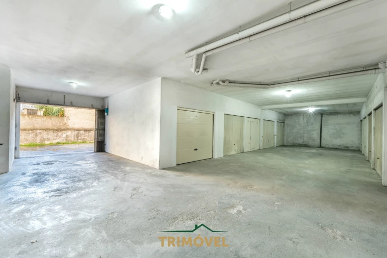 Apartamento T2 para Venda em São Roque Foto 16