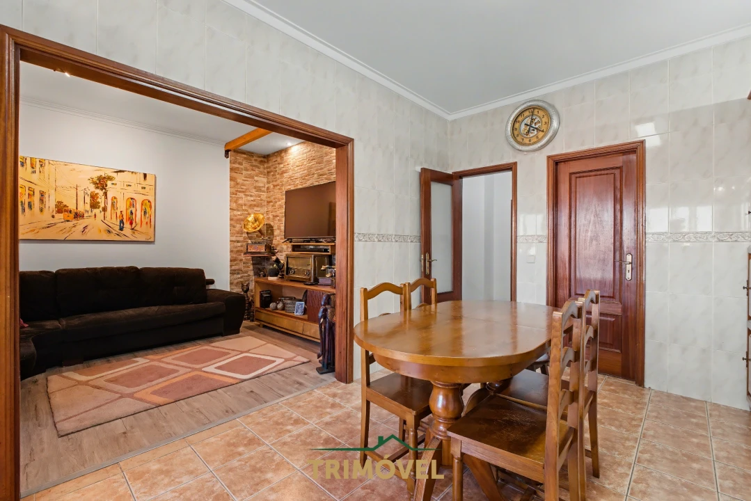 Apartamento T2 para Venda em São Roque Foto 4