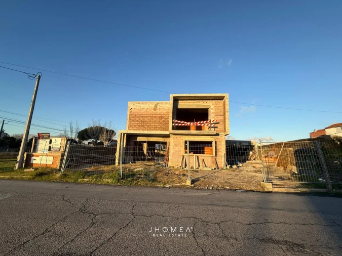 Moradia T4 para Venda em Santa Joana Foto 2