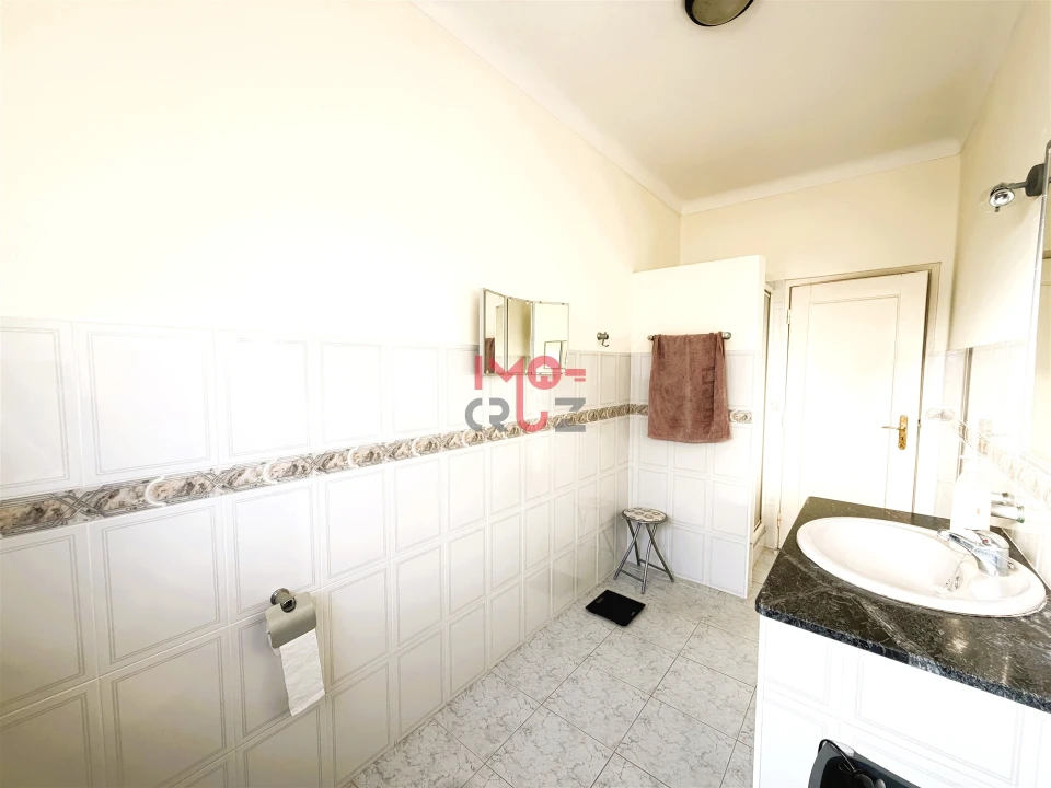 Moradia T8 para Venda em Tramagal Foto 27