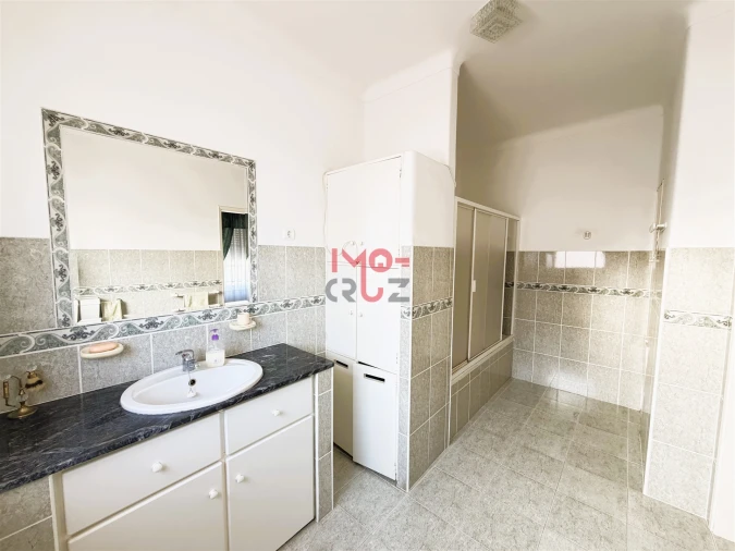 Moradia T8 para Venda em Tramagal Foto 23