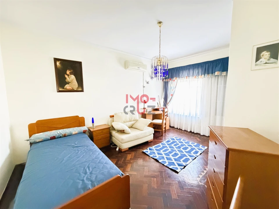 Moradia T8 para Venda em Tramagal Foto 32