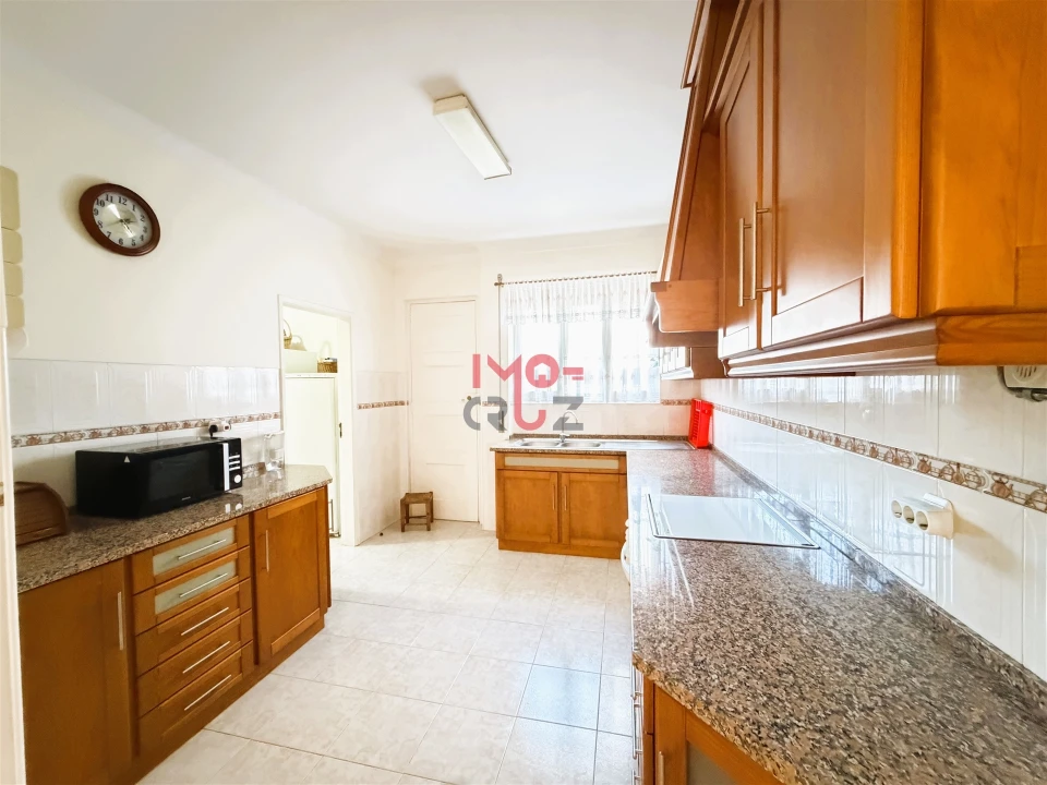 Moradia T8 para Venda em Tramagal Foto 7