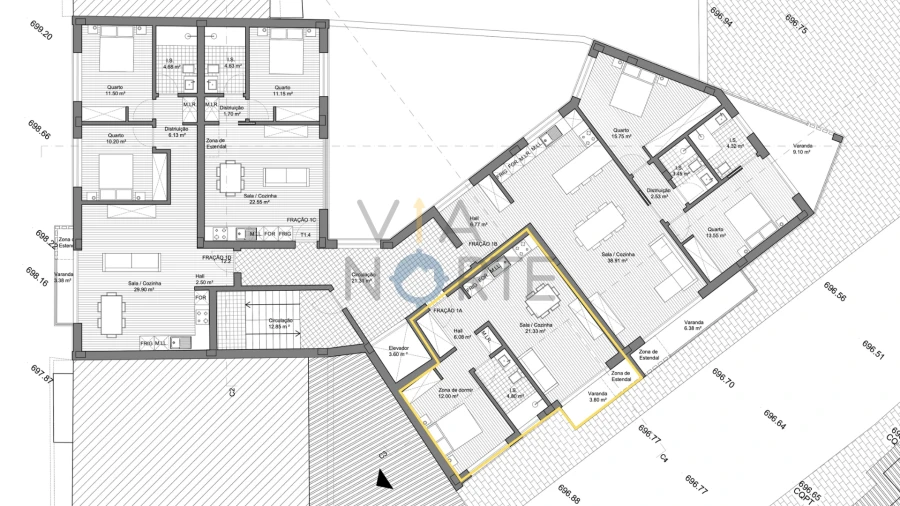 Apartamento T1 para Venda em Sé, Santa Maria e Meixedo Foto 11