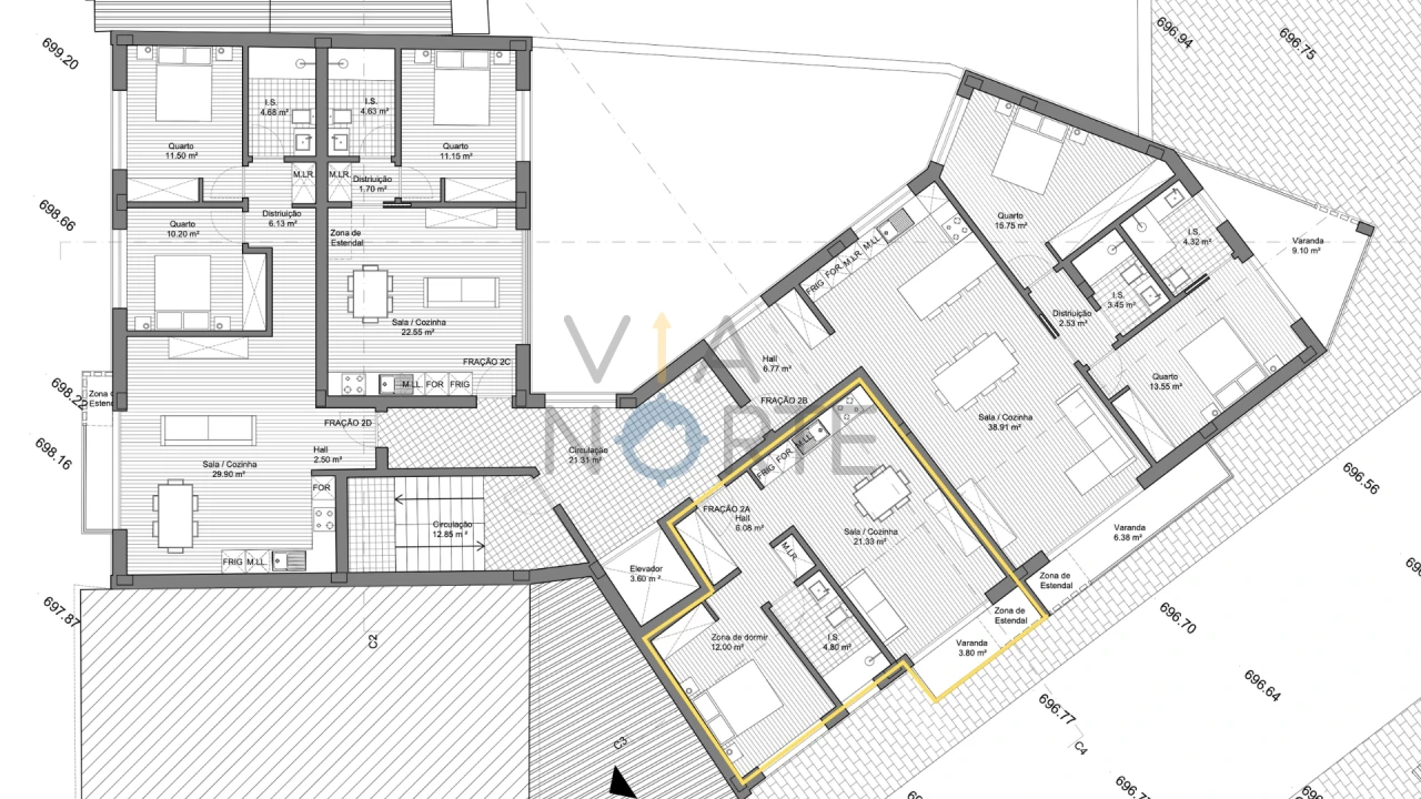 Apartamento T1 para Venda em Sé, Santa Maria e Meixedo Foto 11
