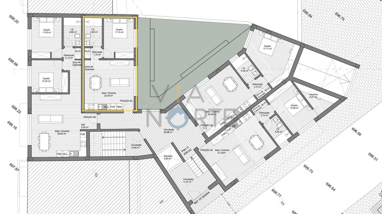 Apartamento T0 para Venda em Sé, Santa Maria e Meixedo Foto 11