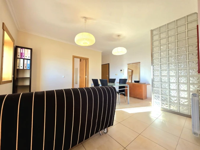 Apartamento T1 para Venda em Covilhã e Canhoso Foto 4