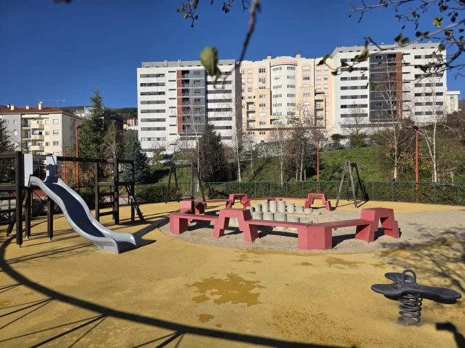 Apartamento T1 para Venda em Covilhã e Canhoso Foto 16