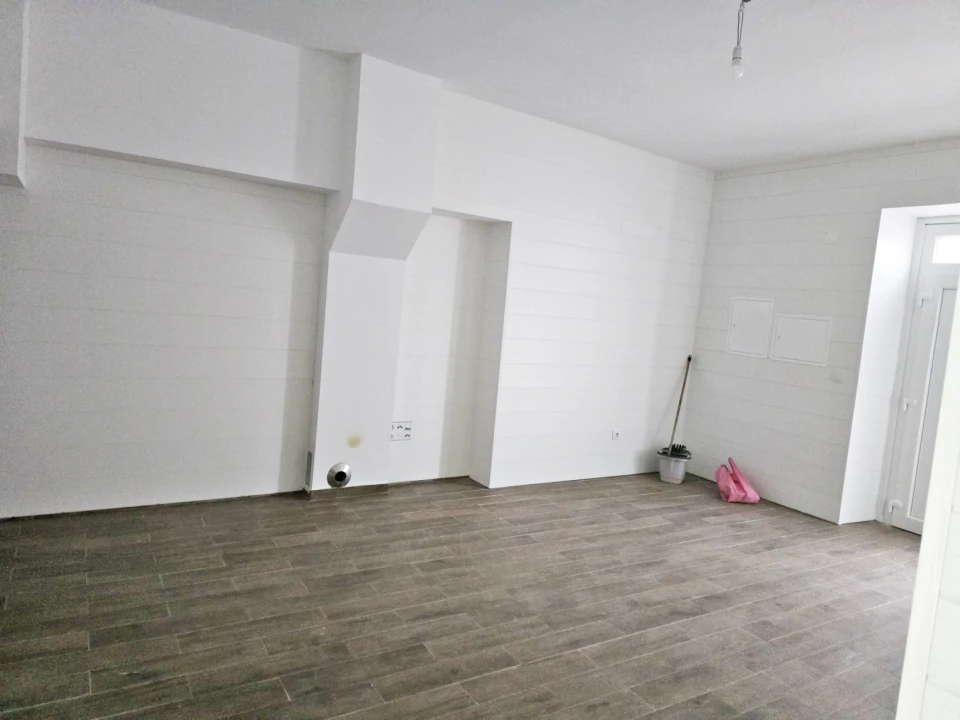 Apartamento T2 para Venda em Sé e São Lourenço Foto 7