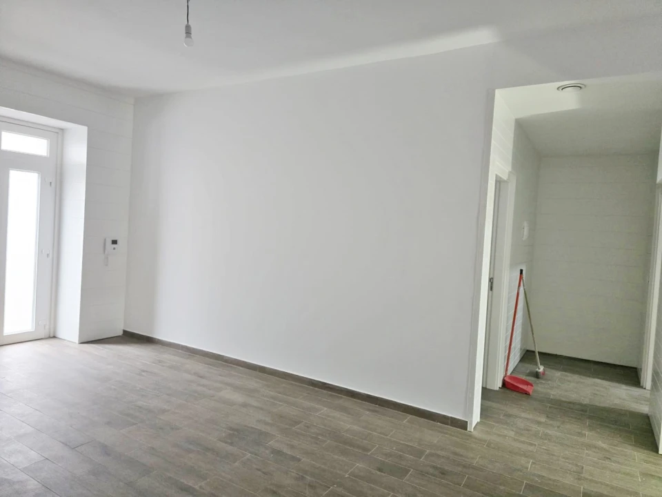 Apartamento T2 para Venda em Sé e São Lourenço Foto 10
