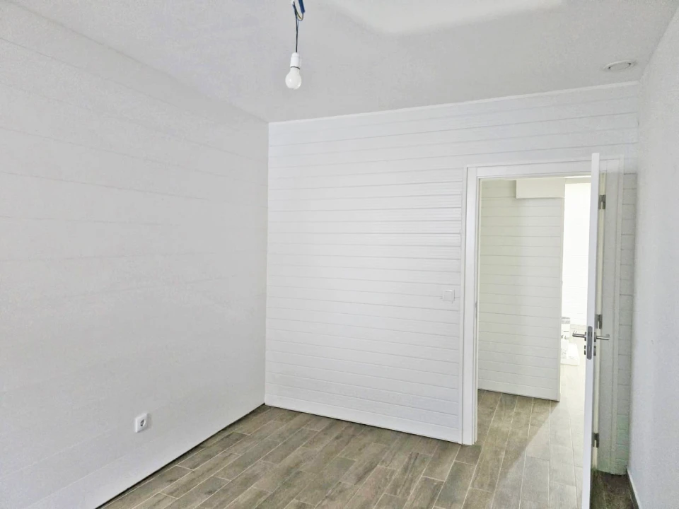 Apartamento T2 para Venda em Sé e São Lourenço Foto 8