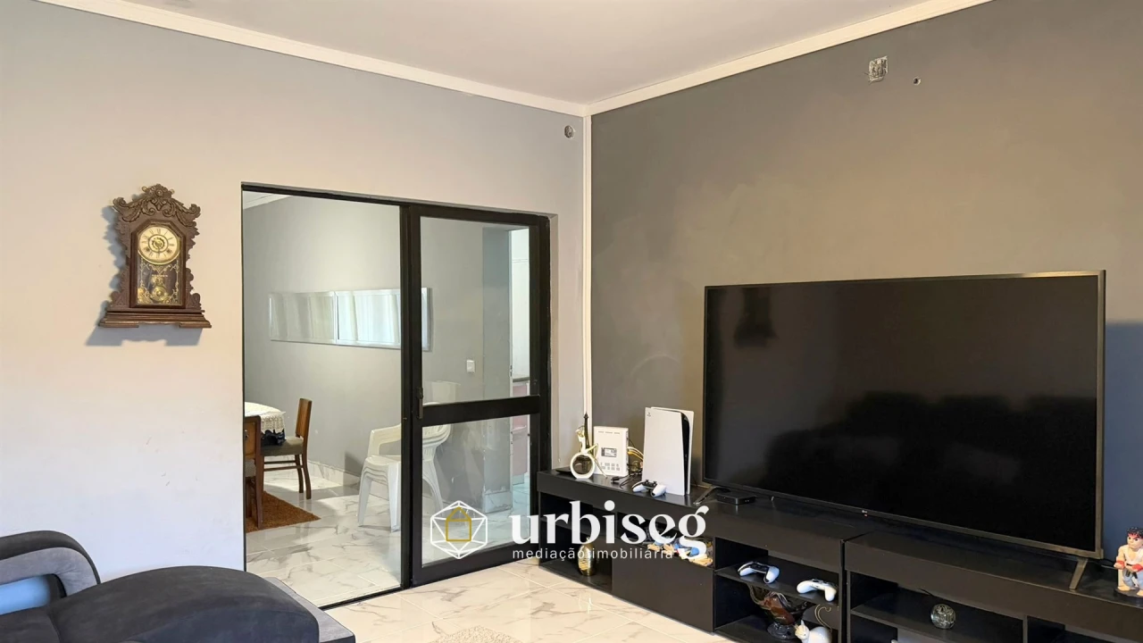 Moradia T3 para Venda em Paião Foto 3