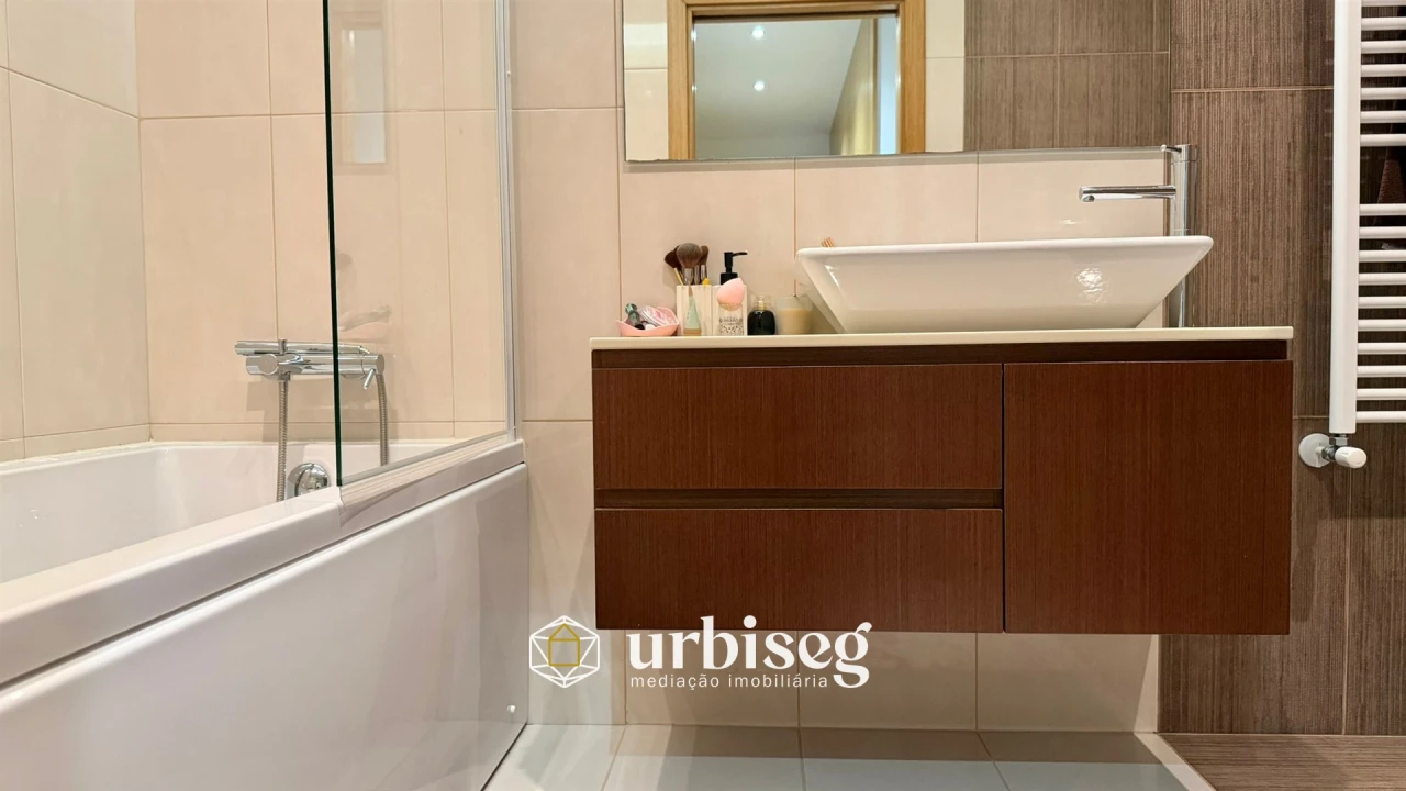 Apartamento T3 para Venda em Tavarede Foto 28