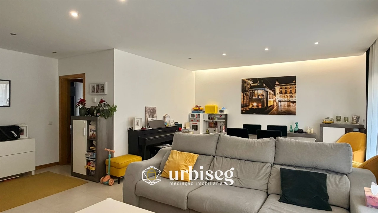 Apartamento T3 para Venda em Tavarede Foto 12